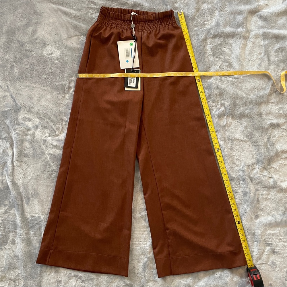 Casual Brown Wide-Leg Bottoms with High-Waist Design